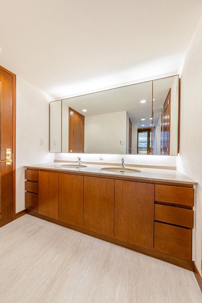 ザ・ドチェスター六番町